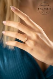 Swarovski Taşlı Üçtaş Model Rose Kaplama Gümüş Zirconia Yüzük - 2