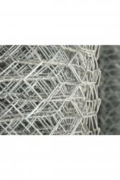 HASTEL150 CmENİNDE, 20M UZUNLUĞUNDA 7x7 Göz Aralıklı Örgülü Çit Teli 1,3 Mm Kalınlığında thumbnail 3
