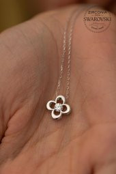 Swarovski Taşlı Yonca Model Gümüş Zirconia Kolye - 3
