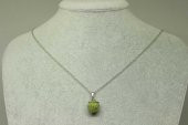 Peridot (Zebercet) Taşı Kolye Ucu Zincirli thumbnail 1