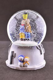 Sevgiliye Sokak Lambası Altında Aşıklar Kar Küresi 9 cm ve Zirkon Taş Kolye Set thumbnail 3