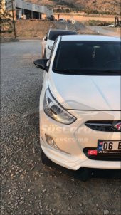 Hyundai Accent Blue Sinyalli Batman Yarasa Ayna Kapağı Piano Black ABS Plastik thumbnail 2