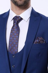 Düz Lacivert Sivri Yaka Slim Fit Yelekli Takım Elbise  Wessi - 1