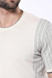 Bisiklet Yaka Kenarları Desenli Krem Örme T-shirt  Wessi - 4