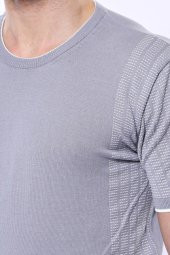 Bisiklet Yaka Kenarları Desenli Gri Örme T-shirt  Wessi - 4