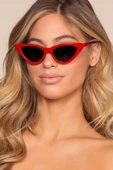 Cat Eye  Kadın Kırmızı Güneş Gözlüğü  Kedi Gözü  Beyaz Tek Ebat thumbnail 6