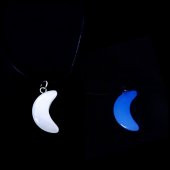 Gece Parlayan Ay Kolye Aksesuar Şık Kediyelik Süs Takı Trend - 1