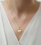 925 Ayar Gümüş Kişiye Özel Kalp Detaylı Harfli Saat Kolye thumbnail 2