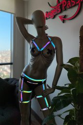 Gece Club Elbiseleri Işıkta Yansıyan Harness Takım - 1