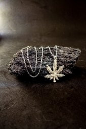 So Savior Yaprak Kolye - 1