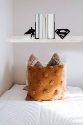 Metal Kitap Tutucu Superman Figürlü Kitap Desteği, Dekoratif Kitaplık - 1