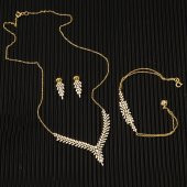 Sarmaşık 14 Ayar Altın Nişan Takı Seti thumbnail 4