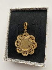 22 Ayar Altın Kaplama Çeyrekli Papatya Model Kolye Ucu thumbnail 1