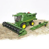 Bruder John Deere T670İ Biçerdöver BR02132 Lisanslı Ürün thumbnail 1