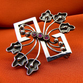 Çengel Motifli Broş - 1