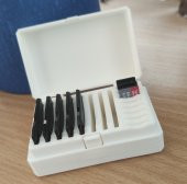 Menteşeli SD ve Micro SD Kart Kutusu - 16 Yuva - Hepsi Bir Arada - 9