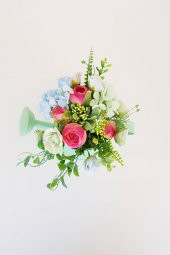 Metal  Yeşil Sulakta Vazoda  Çiçek Aranjmanı Demeti Buketi - 2