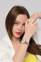 Minimal Kare Gümüş Kadın Kol Saati thumbnail 4