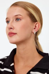 Beyaz Renk Yuvarlak Taşlı Model Gümüş Küpe - 1