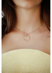 Monogram Harf Model 925 Ayar Gümüş Kadın Kolye thumbnail 2