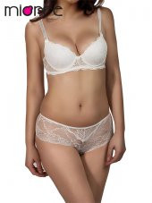 Dolgusuz İçi Boş Dantelli Sütyen Takım thumbnail 1