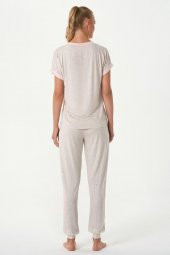Kalpli Paça Manşetli Pijama Takımı thumbnail 1