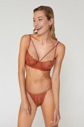 Dantelli Kırmızı Sütyen Takımı thumbnail 3