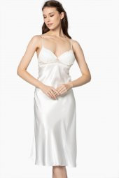 Saten Dantelli Gecelik & Sabahlık Takım thumbnail 3