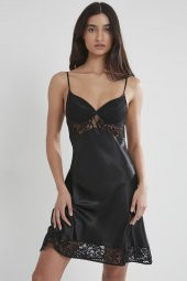 Saten Dantelli Gecelik & Sabahlık Takım thumbnail 5