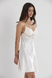 Saten Dantelli Gecelik & Sabahlık Takım thumbnail 6