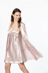 Saten Dantelli Gecelik & Sabahlık Takım thumbnail 2