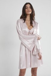 Saten Dantelli Gecelik & Sabahlık Takım thumbnail 3