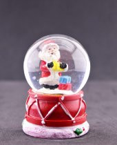 Noel Baba ve Hediye Paketi Temalı Mini Boy Işıklı  Yılbaşı Kar Küresi 6.5 cm1A - 1