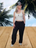 Pamuklu Beli Lastikli Cepli Standart Beden Siyah Pantolon - 1