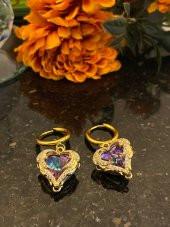 Aksesuar Çarşısı Çelik Mor Kristal Taşlı Kalp Küpe thumbnail 4