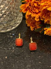 Aksesuar Çarşısı Çelik Kare Kesim Kırmızı Taşlı Küpe thumbnail 6