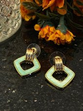 Aksesuar Çarşısı Çelik Yeşil Kare Sallantılı Küpe thumbnail 8