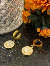 Aksesuar Çarşısı Çelik Sedefli Gülen Yüz Sallantılı Küpe thumbnail 4