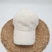 Beyaz Renk Kıvırcık Kumaş Beyzbol Kep - 2