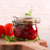 Ev Yapımı Naturel Sızma Zeytinyağlı Bilye Dağ Kekikli Kahvaltılık Kuru Domates Cam Kavanoz-500 Gr. - 4