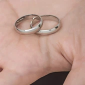 4 mm Bombeli Klasik Düz Rodyum Kaplama Tek Gümüş Alyans Yüzük thumbnail 5