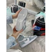 Nike Air Jordan 1 Retro High Hyper Royal - 2
