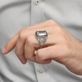 Beyaz Zirkon Taşlı Oyma Motifli 925 Gümüş Erkek Yüzük thumbnail 3