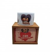 Aşk Hikayesi Ahşap Kutulu Kupa Bardak thumbnail 4