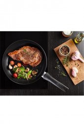 G26006 Titanyum 3X UltimateOne Tava 28 cm - 7