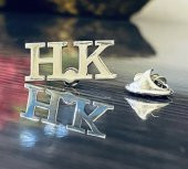 Kişiye Özel Harf Model Gümüş Erkek Hediyelik Yaka Rozeti - 1