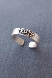 Truth (Gerçek) Johnny Depp Yüzüğü Şekilli Erkek Yüzük Gümüş Kaplama Ayarlanabilir El Yapımı Erkek Yüzük thumbnail 1