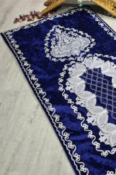 Verna Süzene İşlemeli Kadife Seccade Lacivert thumbnail 10