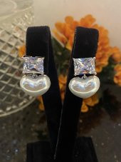 Aksesuar Çarşısı Özel Seri Baget Taş VE İnci Şık Küpe thumbnail 1