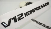DK Tuning Benz V12 Kompressor Çamurluk Yanı Siyah Logo Amblem 2 Li Set thumbnail 1